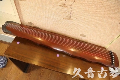 白山市●久音古琴  ●典藏系列20230522  [红洒金竹节]